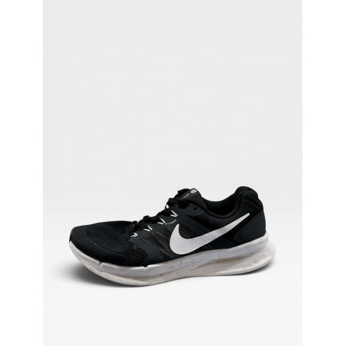 Nike Flywire Black White / Pre-Owned